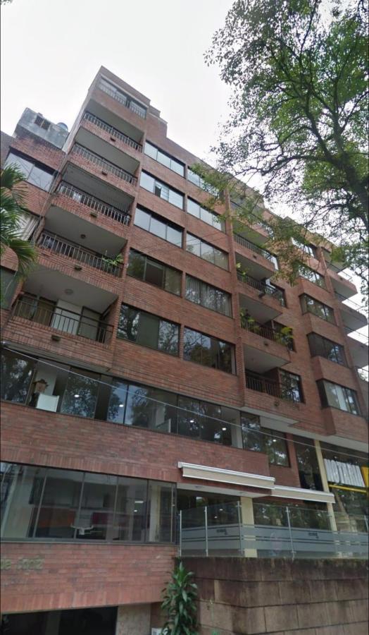 406 Apartaestudio Portal de Cádiz , exclusivo y central, con parqueadero Capacidad 4 personas Appartamento Ibagué Esterno foto